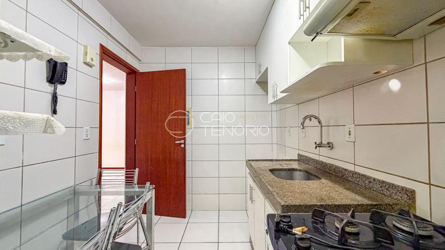APARTAMENTO COM 2 QUARTOS NO EDIFÍCIO PLATANUS